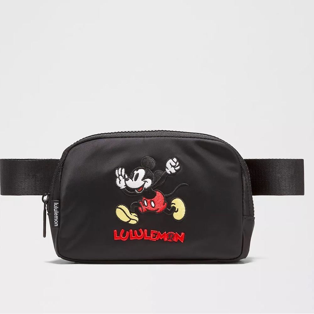 Disney x lululemon Everywhere Belt Bag 1L Mickey in Motion Graphic